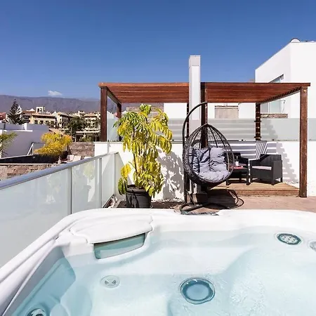 Hébergement de vacances Aby- Piscina Climatizada